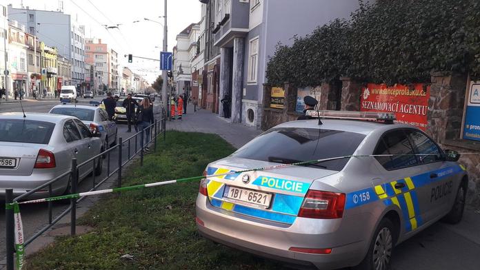 Důchodce měl zastřelit svou milenku. Stalo se, řekl před soudem