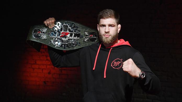 Procházka bude bránit titul, v cestě mu stojí dopingový hříšník z UFC