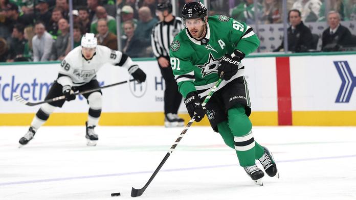 Pohroma pro Dallas. Jeho klíčový centr se zranil, bude mimo do konce sezóny