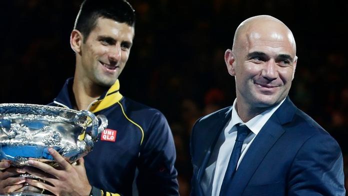 Rodí se spolupráce snů? Djokoviče by mohl vést Agassi!