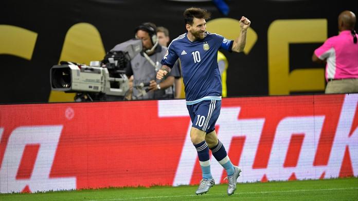 Geniální Messi: ÚCHVATNÝM gólem se zapsal do historie! VIDEO