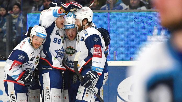 Kometa vybrakovala Plzeň i podruhé! Indiáni marně chytali Nečase