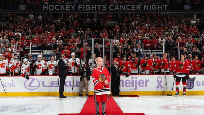 Devítiletý kluk zastínil hvězdy NHL. Malý bojovník sklidil velký aplaus!