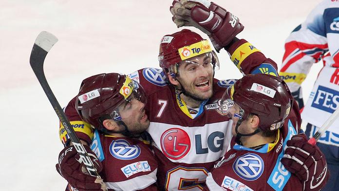 Budějovice po výhře nad Slavií zvýšily náskok v čele extraligy