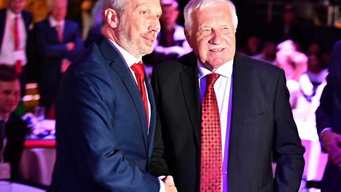 Klaus si nepřeje odchod syna z politiky. Chce mu to ještě rozmluvit