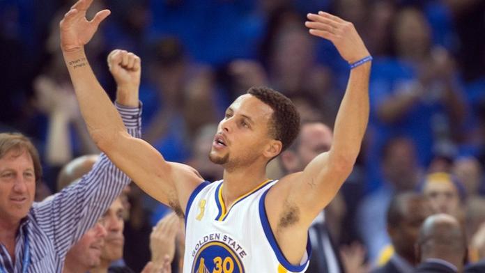 Desátá výhra v řadě: Golden State dál vládne a Curry dal 46 bodů!