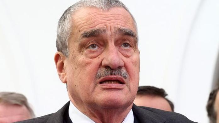 Schwarzenbergovi se vrátila vážná nemoc! Poslal vzkaz odpůrcům