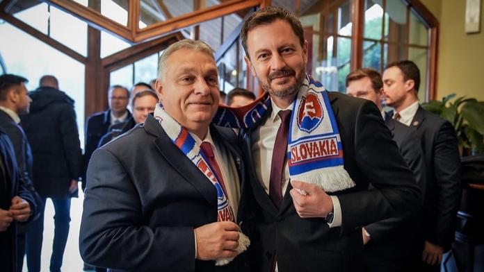 Orbán provokoval Slovensko čachry s územím, Heger ho utnul vtipným dárkem
