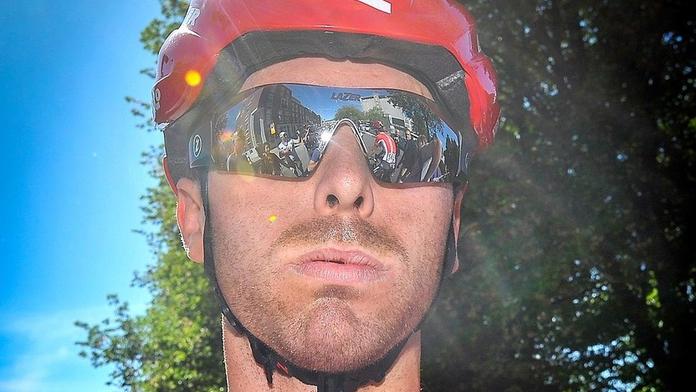 Cyklista z Vuelty je stále v komatu. Lékaři řekli, co s ním bude