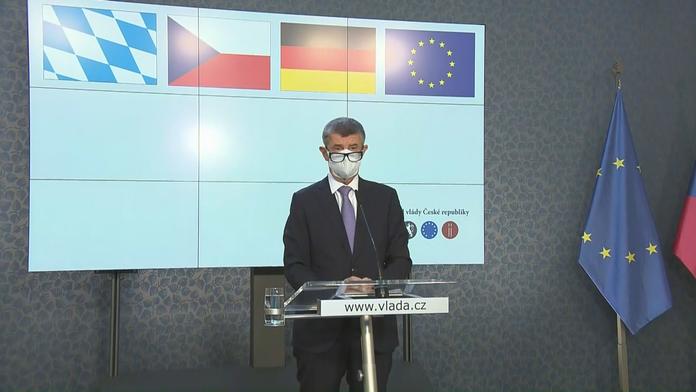 Bavorsko zaplatí Čechům testy na covid. Může převzít 100 pacientů