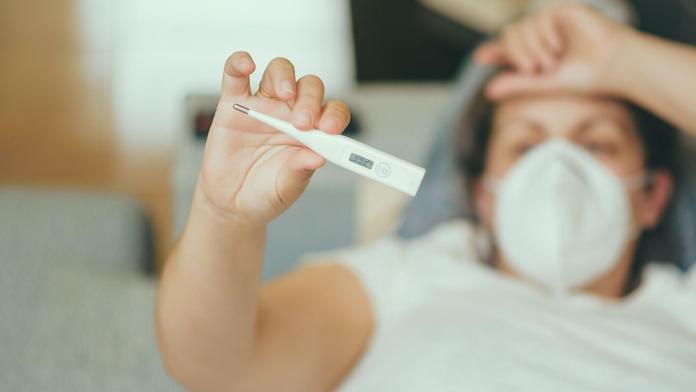 Covid nebezpečně zmutoval. Nová varianta se může vyhnout protilátkám