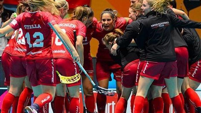 Totální kolaps českých florbalistek! Promrhaly pětigólové vedení