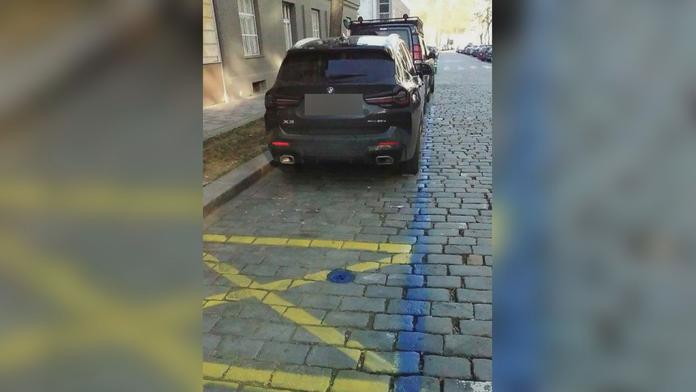 Přemalovaná parkovací zóna