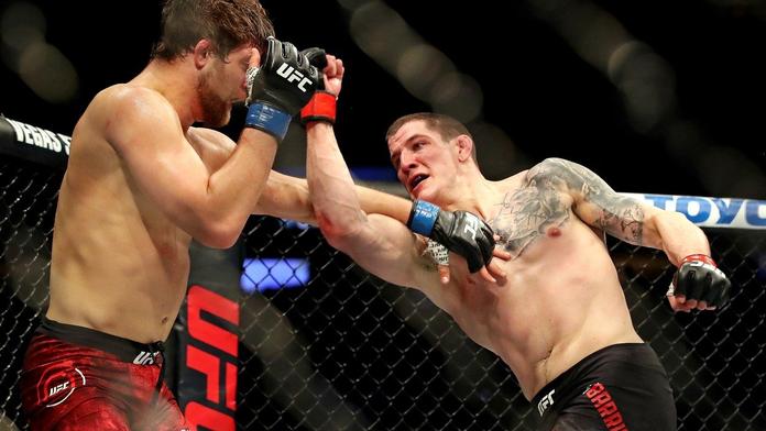 K.O. za 50 vteřin! Podívejte se na to nejlepší z UFC v Ottawě