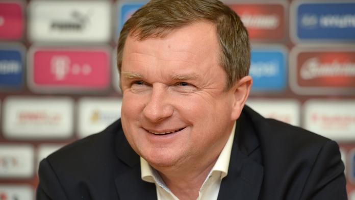 EURO a konec v reprezentaci? Kouče Vrbu lanaří bohatí šejkové!