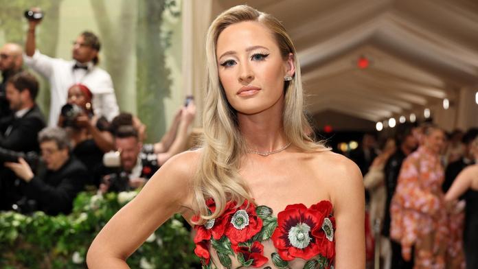 Kordová jako modelka. Dcera českého tenisty zazářila na červeném koberci