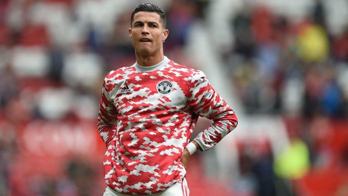 Otec utratil desetitisíce, aby jeho syn viděl hrát Ronalda. Ten se nikdy neukázal