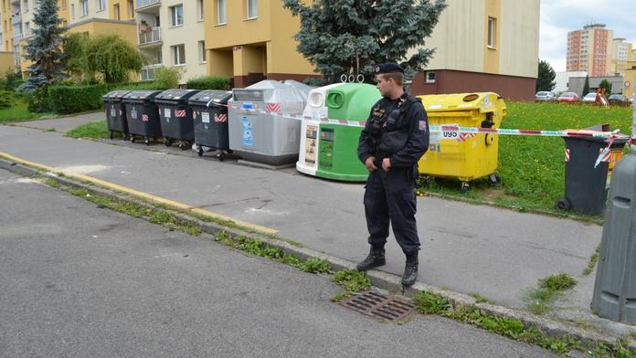 Strach v Praze! Z popelářského vozu vytékala krev!