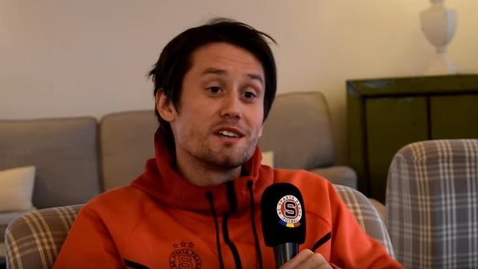 Tomáš Rosický otevřeně: Tohle vzkazuje sparťanským ultras!