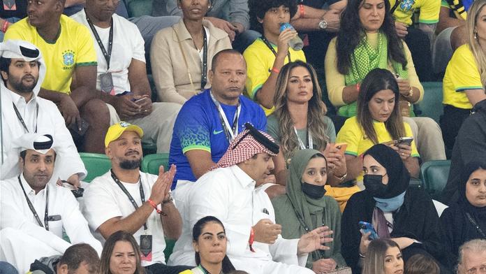 Z Brazilců si utahuje celý svět. Doběhla je karma, říkají fanoušci. Neymar asi končí
