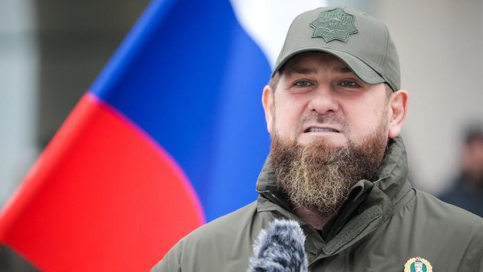 Čečenský vůdce Kadyrov oznámil, že je se svým vojskem u Kyjeva