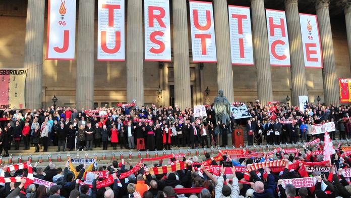 Anglie možná povolí místa na stání! Ale co tragédie v Hillsborough?