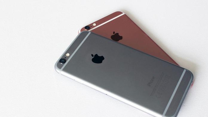 Apple úmyslně zpomaluje staré telefony! Už se hrnou první žaloby