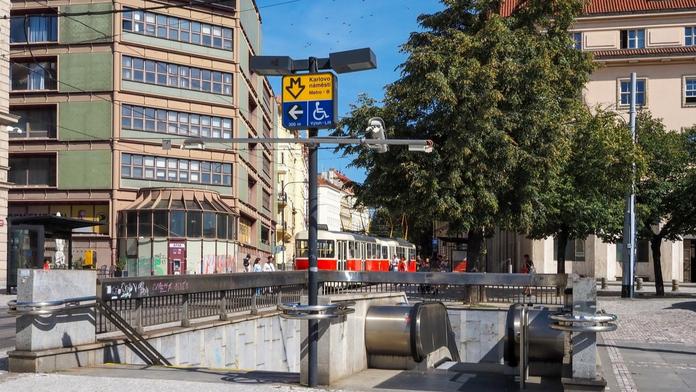 V pražském metru zasahovala policie. Muž vyhrožoval střelbou