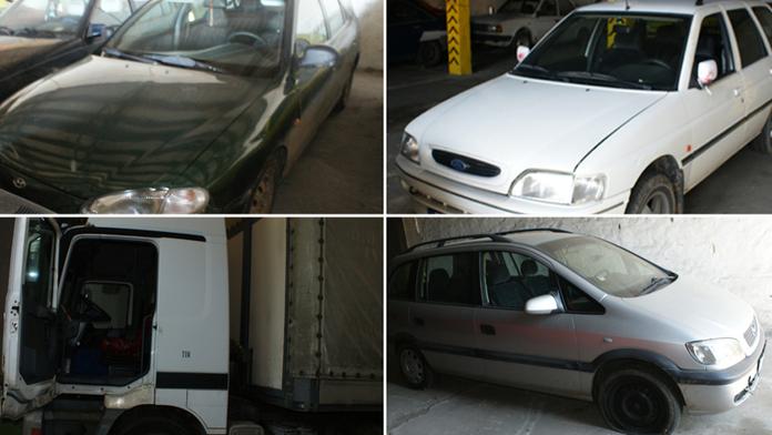 Policie se zbavuje zabavených vozidel. ZA PÁR PENĚZ