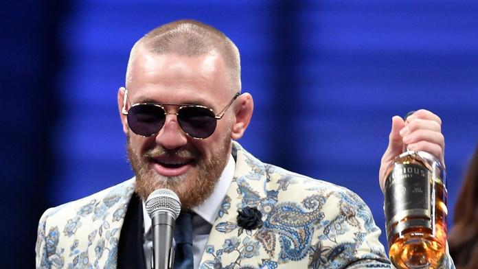 McGregor otevírá svůj nový podnik, čepovat bude i české pivo