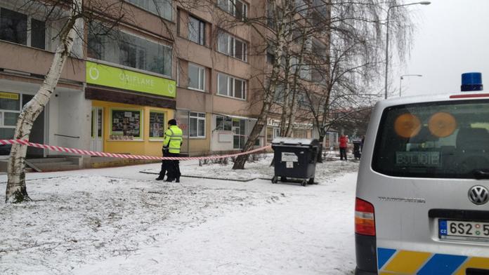 Tragédie v Kladně: V bytě po střelbě našli dvě mrtvoly