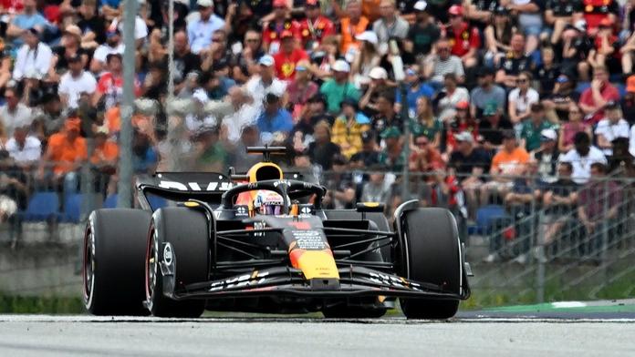 Rekordní čtvrtá výhra. Velkou cenu Rakouska opanoval Verstappen