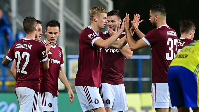 Sparta nasázela Zlínu bůra. Plzeň si upevnila první místo