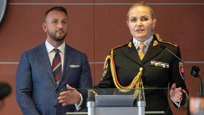 Matúš Šutaj Eštok a Jana Maškarová