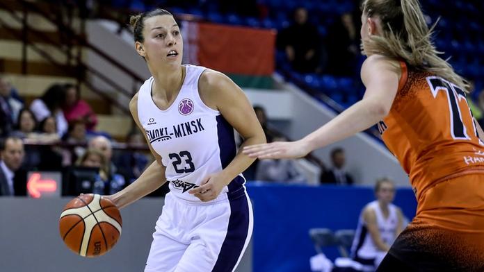 Pijte vodku, vtipkovali. Basketbalistka Bartáková z Běloruska raději utekla