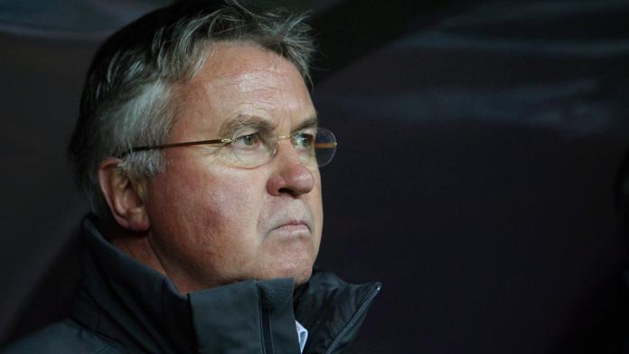 POTVRZENO: Fotbalisty Chelsea povede znovu Guus Hiddink!