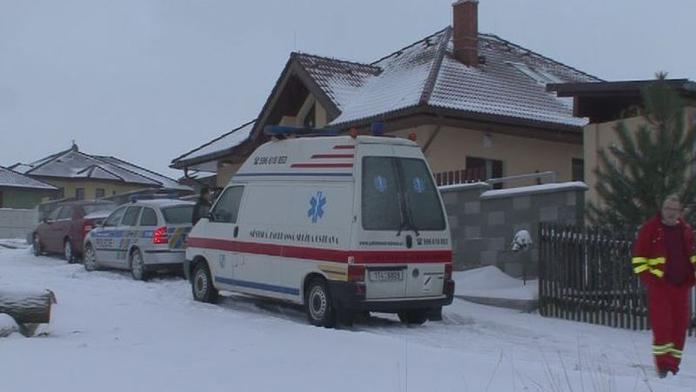 NOVÉ DETAILY vraždy z Václavovic: ženu, syna i sebe muž podřezal