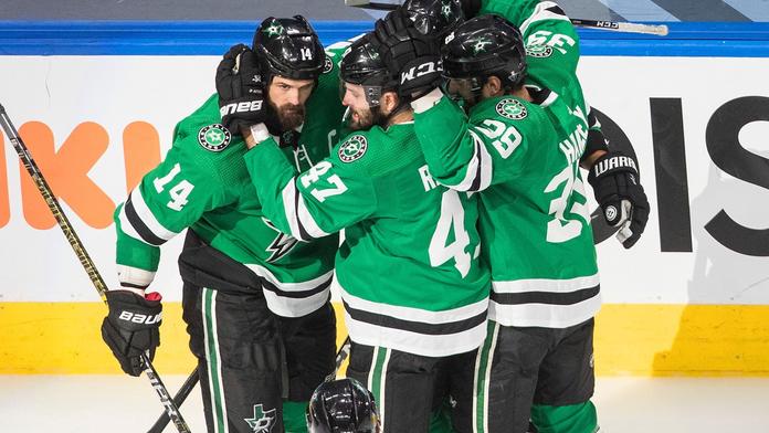 Dallas díky skvělému úvodu porazil Floridu, Flyers si vyšlápli na Bruins