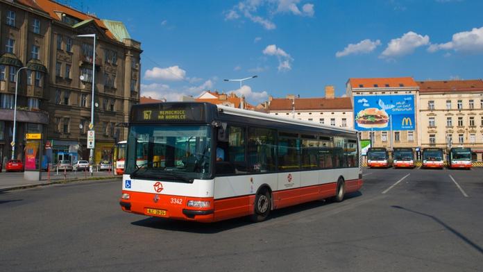 Autobus v Praze