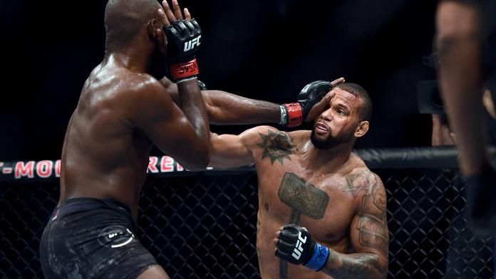 Nečistá zbraň šampiona UFC. Nic s tím nenadělám, stěžuje si vyzyvatel