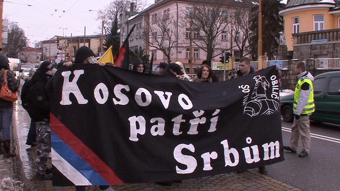 V Jihlavě málem napadli anarchisté pravicové extremisty. Policie jim to překazila
