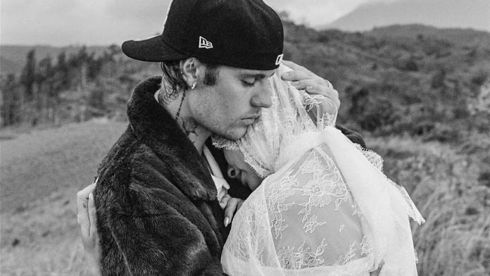 Justin a Hailey Bieberovi