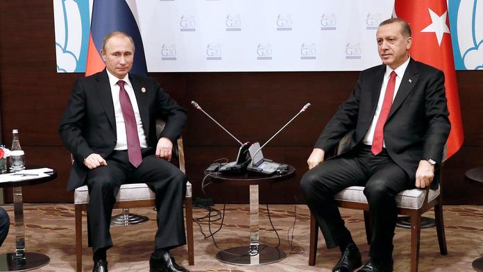 Zrušte zbývající sankce a víza, vyzval Erdogan Rusko