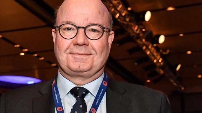 Vyhodí je, říká bývalý člen UEFA. Do všeho se vložil i princ William