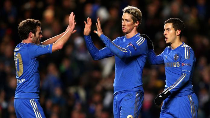 Chelsea konečně vyhrála, ze tří bodů se raduje i Rosického Arsenal