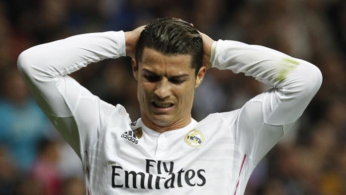 Ronaldovi se hroutí svět. Odmítá mluvit a pomluvila ho bývalka