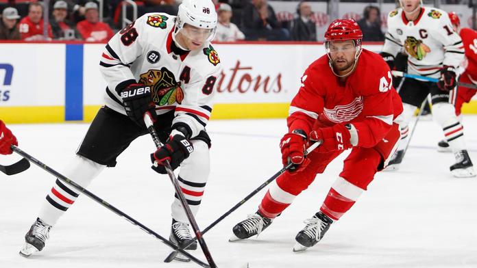 Poslední Detroit zaskočil Chicago, Zacha asistencí pomohl k výhře