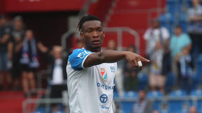 Slavia finalizuje přestup forvarda z Baníku. Opačným směrem míří Ewerton