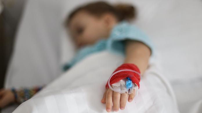 Výpadky léků mají první oběti. Běžná nemoc v Německu zabila už několik dětí
