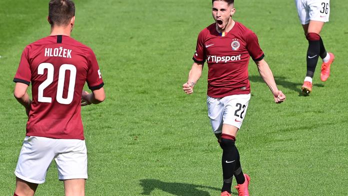 Plavšič popírá přestup do Slavie: Podepsáno nemám, jednám se Spartou